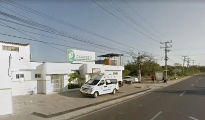 La mujer fue llevada a la Clínica Campbell de Malambo. 