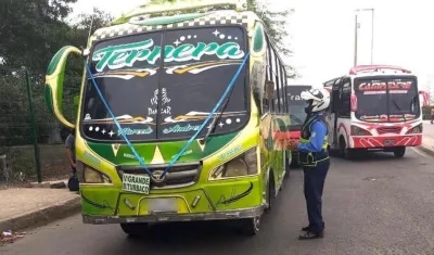 Una buseta de la ruta de Ternera. 