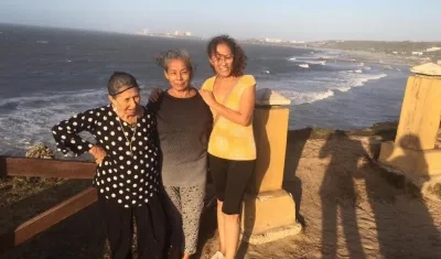 Maria del Carmen, Isabel y Élsida