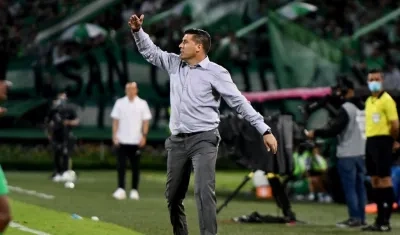 El entrenador de Junior, Juan Cruz Real.