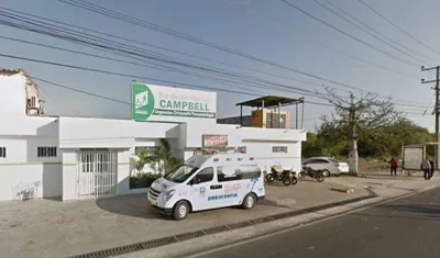 El herido fue llevado a la Clínica Campbell de Malambo. 