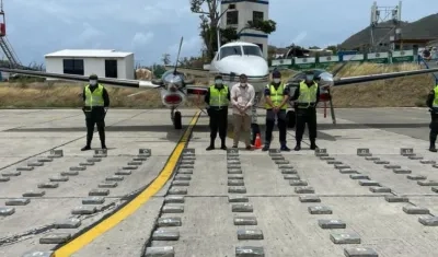 La droga la movilizaban en esta avioneta. 