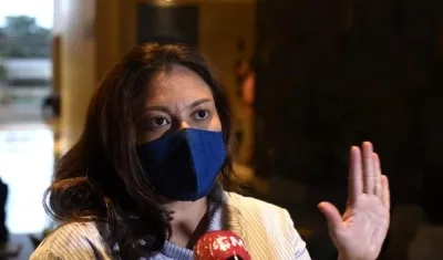 Natasha Avendaño, Superintendente de Servicios.