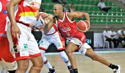 Ernesto Oglivie fue el destacado de Titanes. 