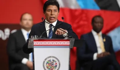  El presidente peruano, Pedro Castillo, pronuncia hoy un discurso durante la inauguración de la 52 Asamblea General de la OEA este miércoles.