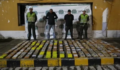 Capturados por la Policía Antinarcóticos.