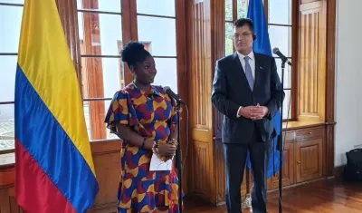 Vicepresidenta Francia Márquez junto a Janez Lenarcic.