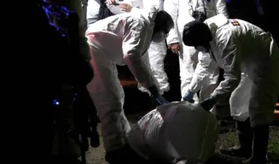 La Fiscalía fue la encargada del levantamiento del cuerpo.