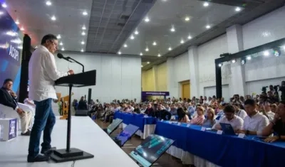 El Presidente Gustavo Petro durante su intervención en el Congreso de Acopi.
