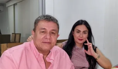 Luis Miguel Ibáñez Galvis y su esposa Rosmery Wehedeking.