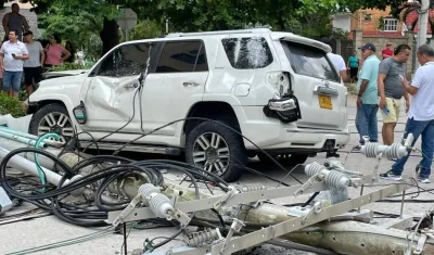 Camioneta impactada.