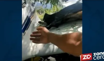 Rescate de pasajeros de avioneta accidentada.