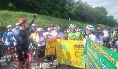 Plantón de ciclistas del Atlántico.