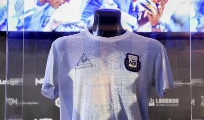 Camiseta de Diego Maradona del final del Mundial de 1986.