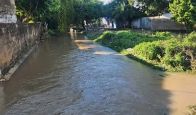 Caño desbordado en el municipio de Fundación. 