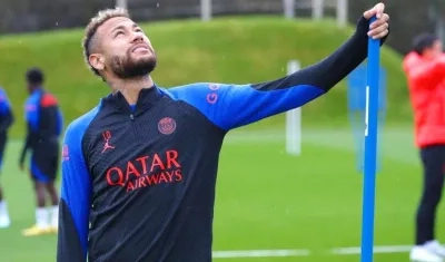 Neymar, goleador brasileño.