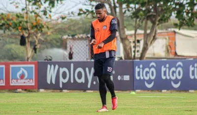 Yesus Cabrera, volante de Junior. 