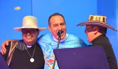 El Arzobispo Pablos Salas, durante la jornada.