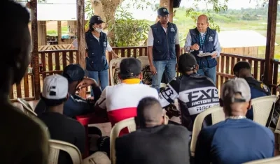 Los liberados recibidos por la Defensoría del Pueblo.