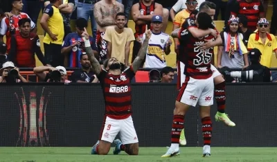 Gabigol celebra el tanto del triunfo. 