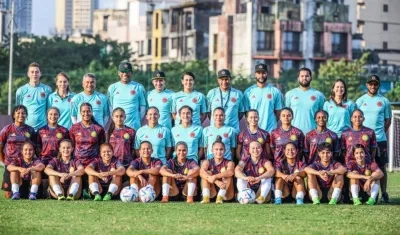 Equipo femenino sub-17 de Colombia. 