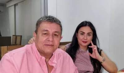 Luis Miguel Ibáñez Galvis y su esposa Rosmery Wehedeking.