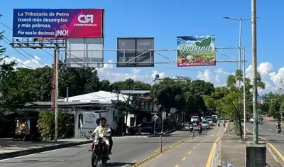 Una de las vallas de la campaña.