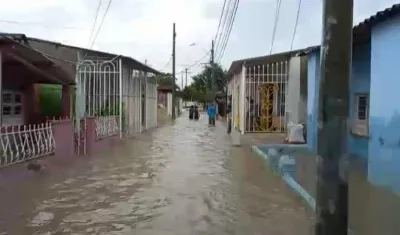 Caos en las riberas del Caño de la Auyama