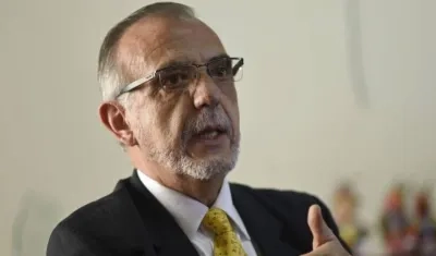 Iván Velásquez, Ministro de Defensa.