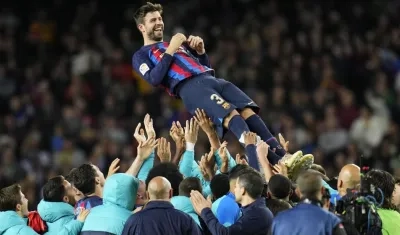 Gerard Pique, defensa español. 