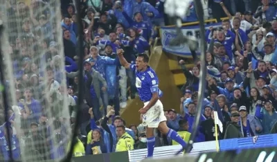 David Macalister celebrando el gol albiazul.