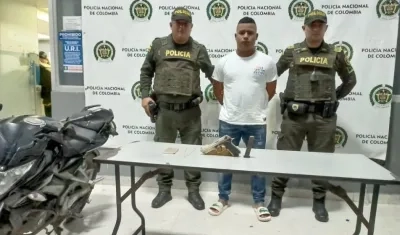 El presunto delincuente capturado.