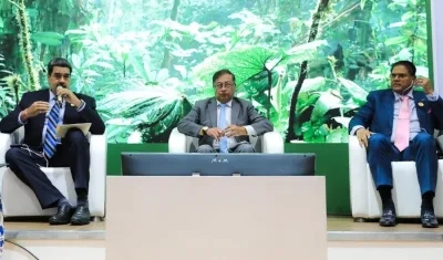 Los Presidentes Nicolás Maduro y Gustavo Petro explicando los alcances.