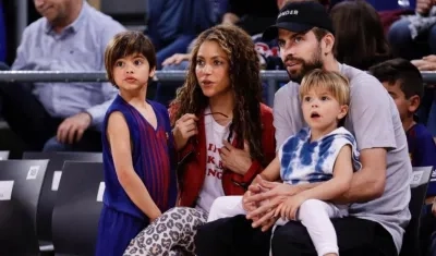 Shakira, Piqué y sus hijos.
