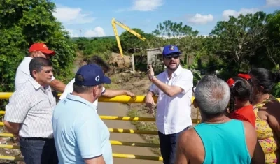 El alcalde Pumarejo inspeccionó la limpieza de arroyos en sectores vulnerables.