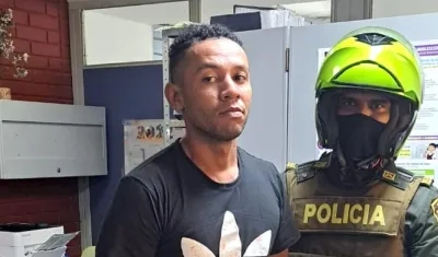 El presunto agresor durante la captura.