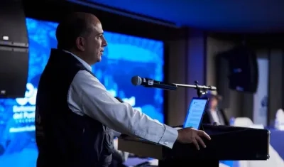 El Defensor del Pueblo, Carlos Camargo.