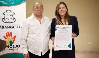 Juan Carlos Ospino, presidente del Concejo, y María Teresa Fernández, secretaria Distrrital de Cultura.