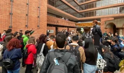 Protesta por el alza de matriculas en la Universidad Javeriana de Bogotá.