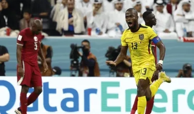 Enner valencia celebra su segundo gol. 