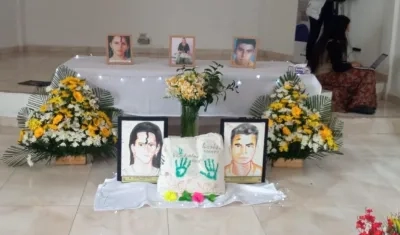 Acto de entrega de los restos.