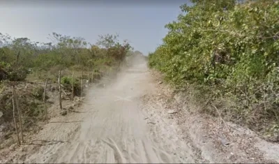 Trocha que comunica el corregimiento de Caracolí con el barrio Nueva Esperanza III. 