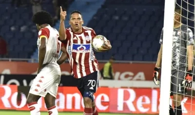 De nada sirvieron los dos goles de Carlos Bacca que remontaron parcialmente.