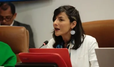 Irene Vélez, Ministra de Minas.