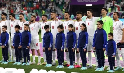 Momento en que cantan el himno.