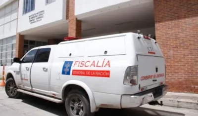 El cuerpo de la mujer fue llevado por el CTI de la Fiscalía a Medicina Legal, en Cartagena. 