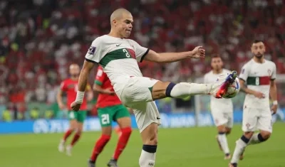 Pepe, veterano defensa central de Portugal.