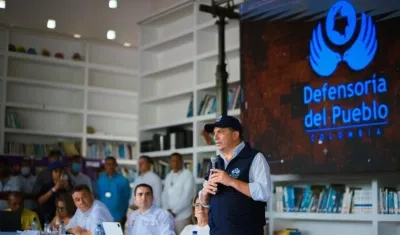 Carlos Camargo, Defensor del Pueblo. 