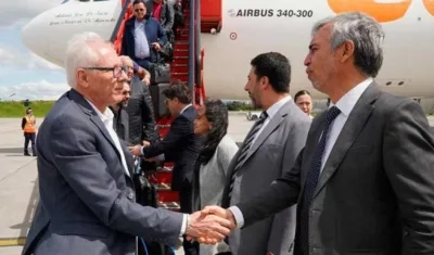 Llegada al país de la delegación venezolana.