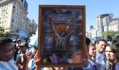 Pelé se acordó de Maradona tras el triunfo de Argentina.